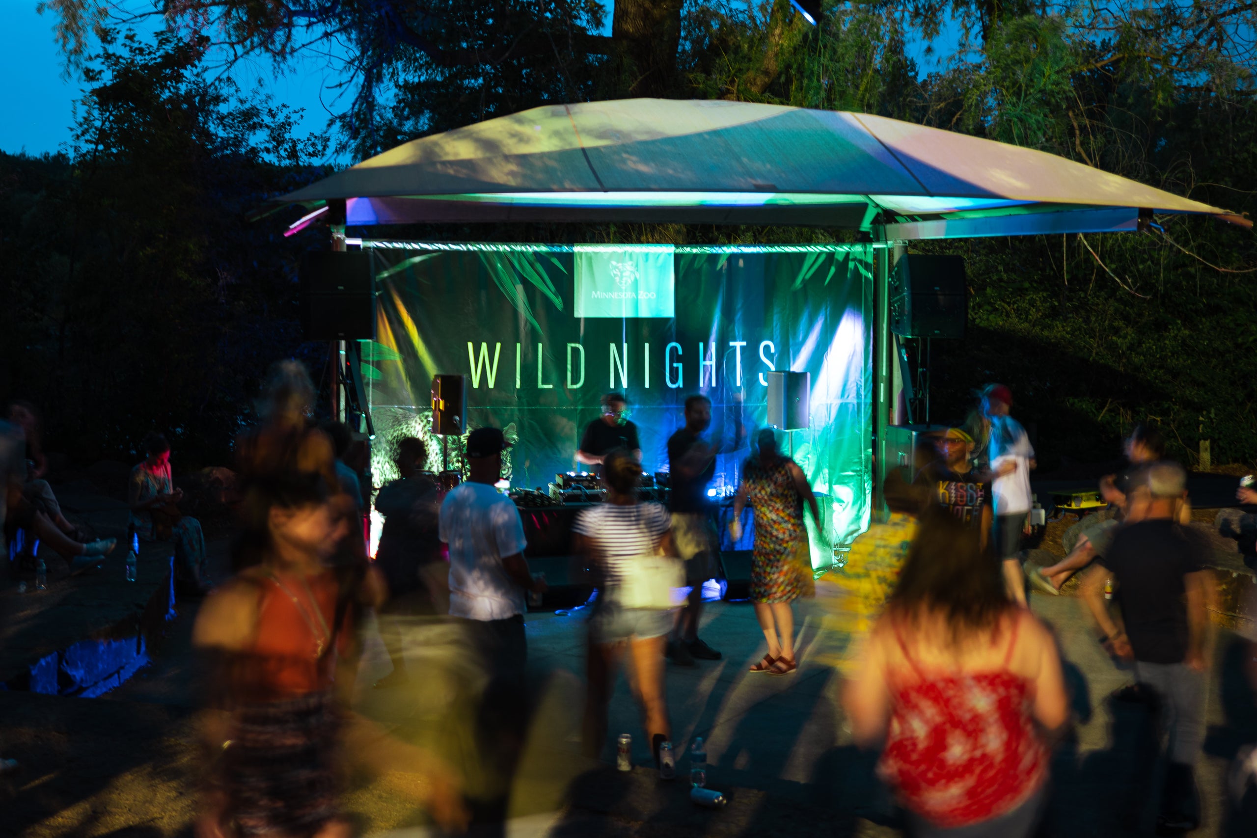 MN Zoo Wild Nights Shop Co.